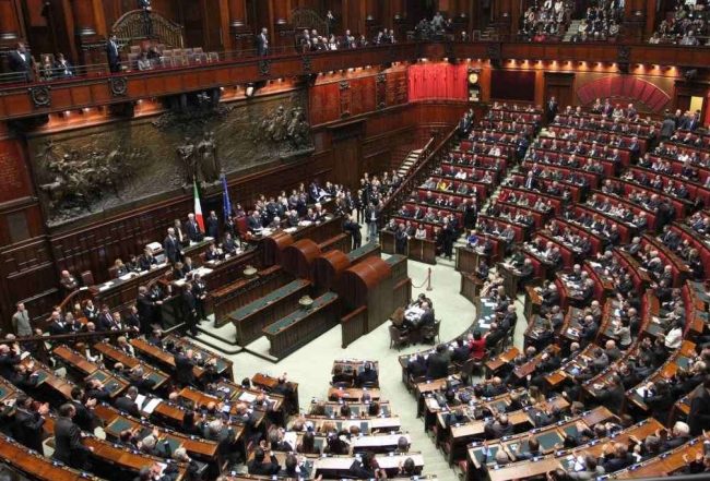 https://notiziaoggivercelli.it/media/2017/09/SAN-GERMANO-La-delibera-anti-profughi-finisce-in-Parlamento-59bb97d26ac8a1-650x441.jpg