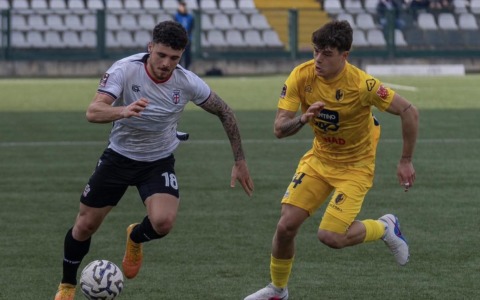 Pro Vercelli in difficoltà: superiore nel gioco ma vulnerabile in difesa, perde 1-3 con il Trento