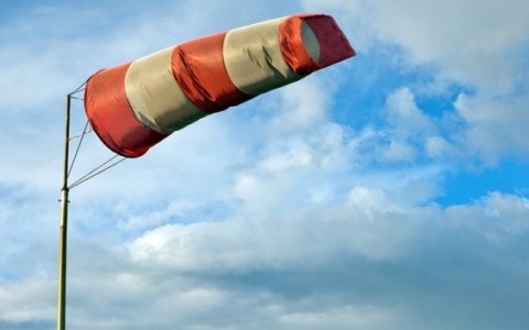 Nuovo avviso di vento forte a Vercelli e nei dintorni