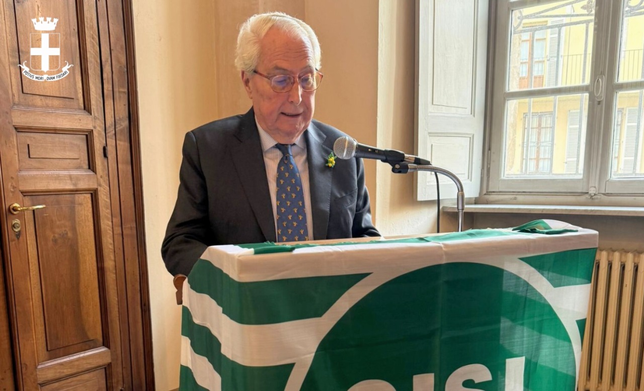 Roberto Scheda celebra le mondine al convegno Cisl di Vercelli