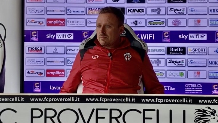 Santoni: “Contro la Pergolettese dobbiamo reagire alle critiche ingiuste”