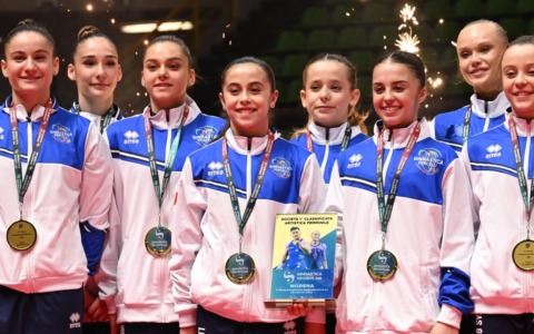 Serie A1 di ginnastica artistica: la Libertas Vercelli trionfa a Modena