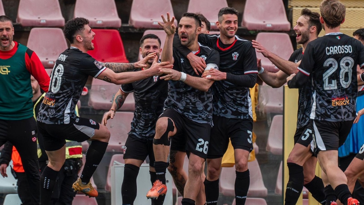 Triestina-Pro Vercelli 2-3, pagelle: Comi sempre fondamentale nonostante le variazioni