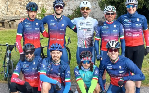 Velo Club Vercelli conquista il bronzo nella tappa di Borgomanero dell’Alpi SuperPrestige Tricolore