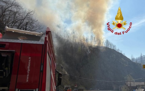 Cravagliana: Emergenza incendio boschivo in corso da 24 ore