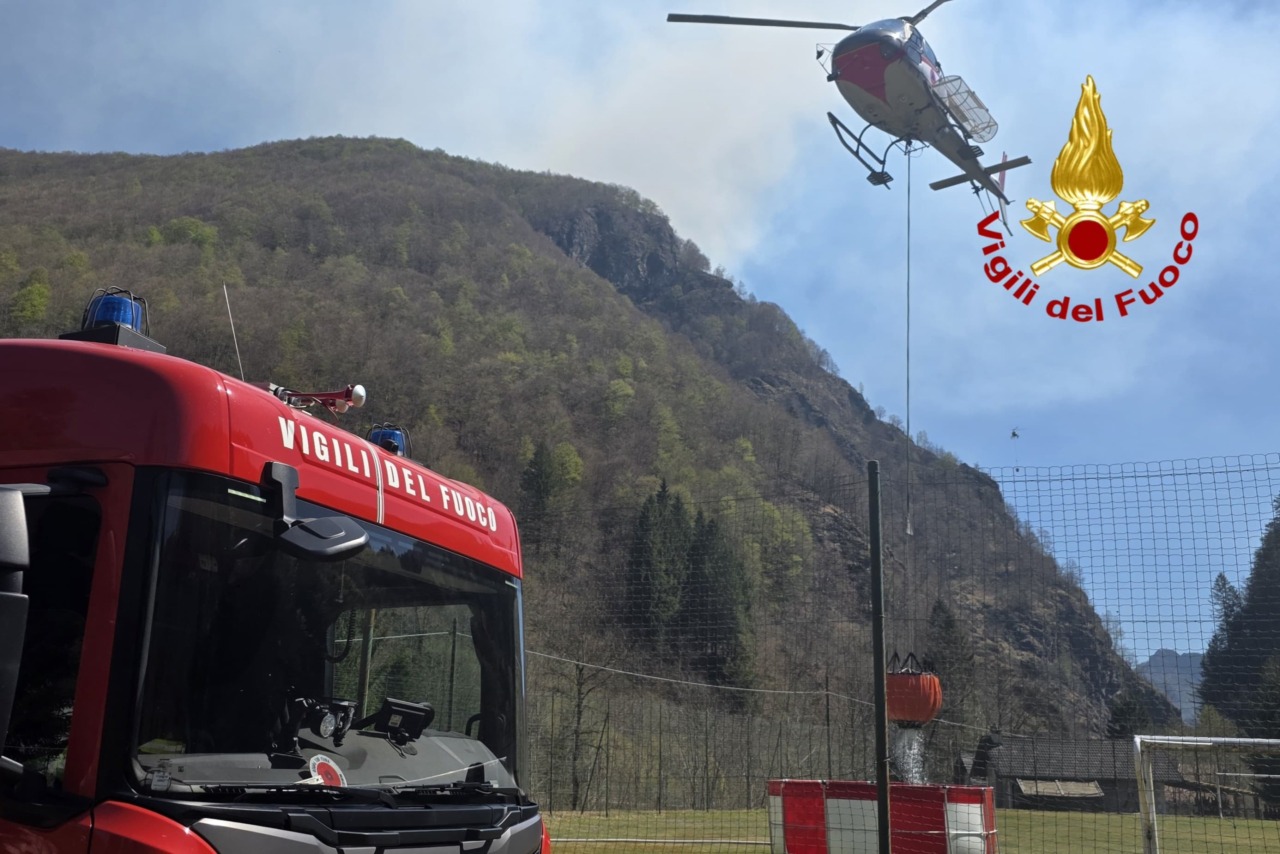 Incendio a Cravagliana: proseguono le operazioni di spegnimento
