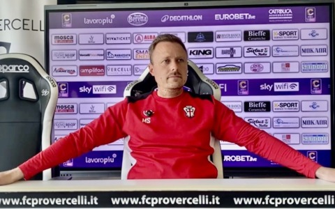 Questa sera Renate-Pro Vercelli, Santoni: “Il nostro dovere è chiudere bene la stagione”