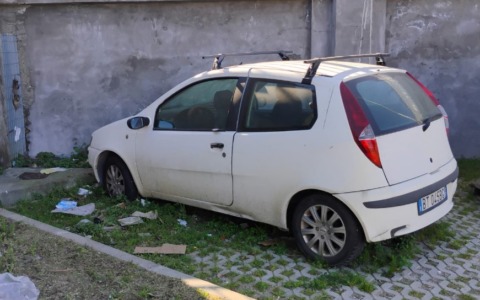 Rimosse alcune auto abbandonate segnalate dai cittadini