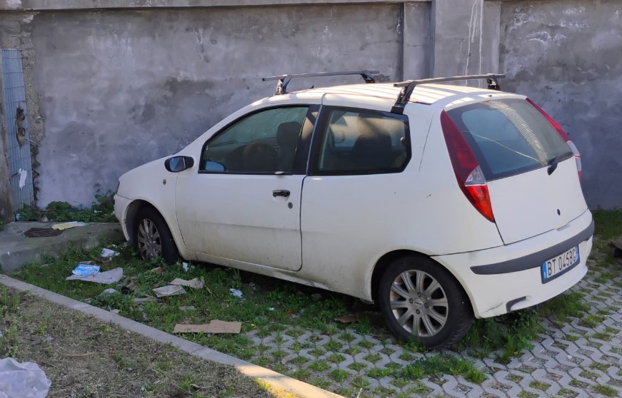 Rimosse alcune auto abbandonate segnalate dai cittadini