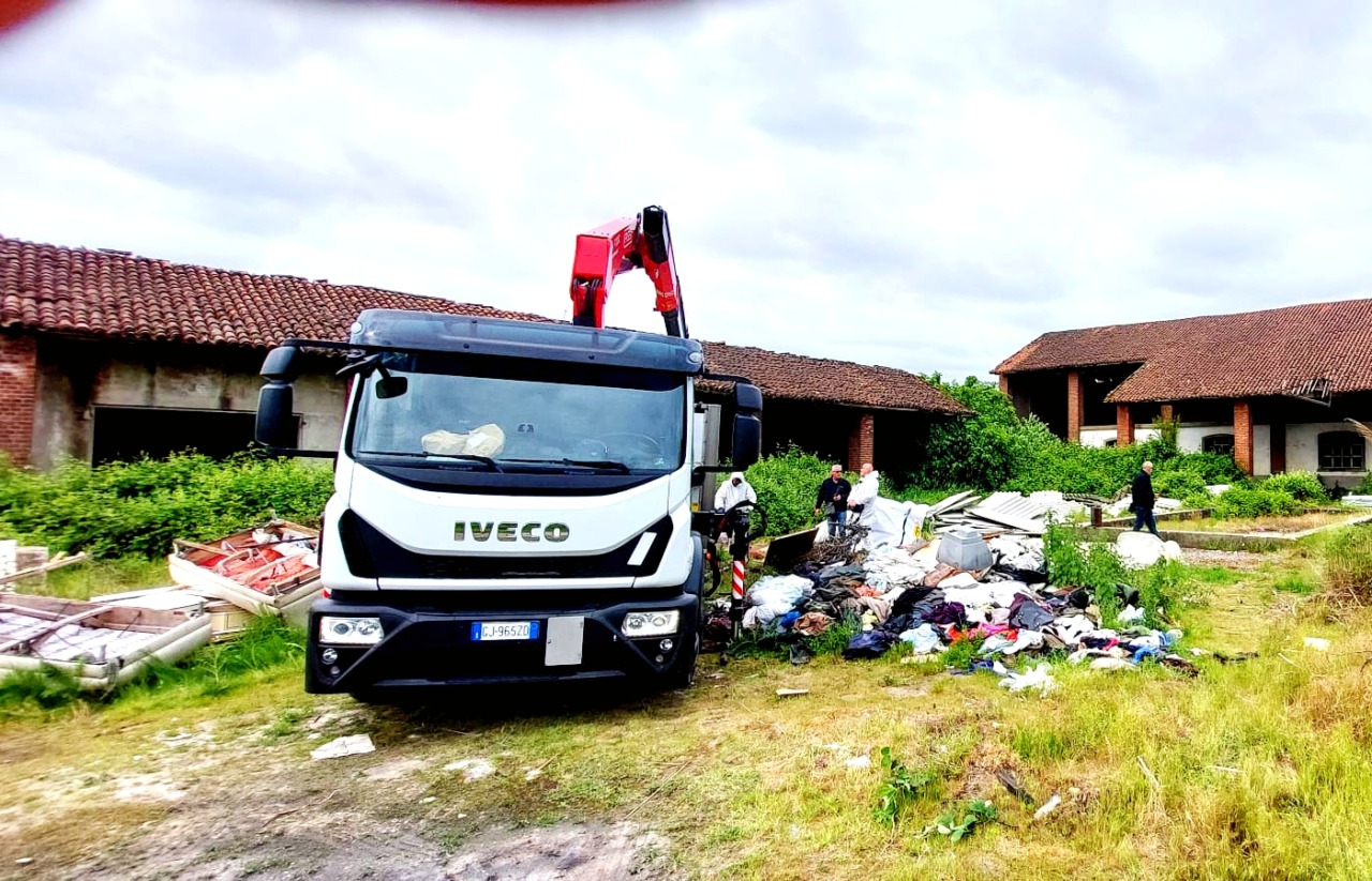 Avviati i lavori di bonifica alla Cascina Margaria, invasa da eternit