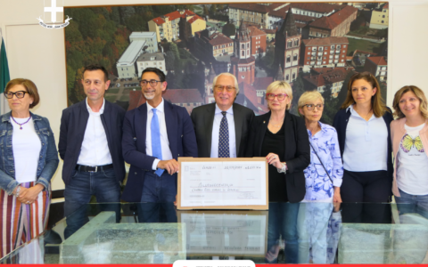 Camminata in Rosa: 1200 euro donati al Centro Antiviolenza di Vercelli