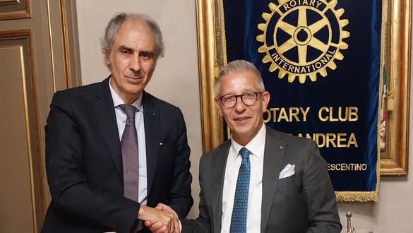 Francesco Natalini analizza il gender pay gap al Rotary Club Sant’Andrea