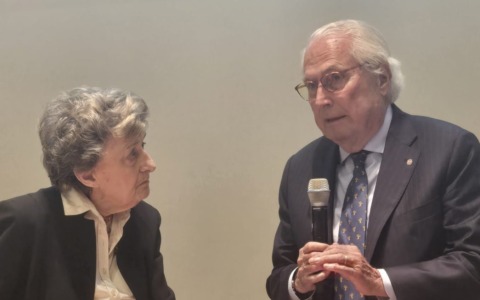 Il saluto del sindaco Scheda alla prof.ssa Maria Pia Saviolo Magrassi