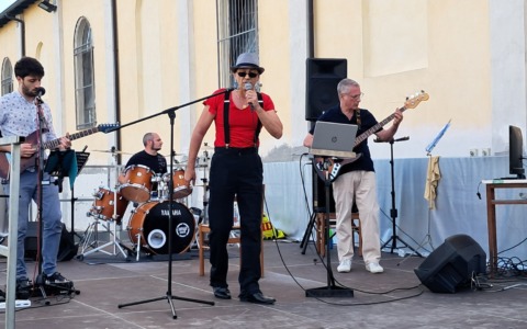 Il concerto della Svalutation Band sostiene la chiesa Regina Pacis