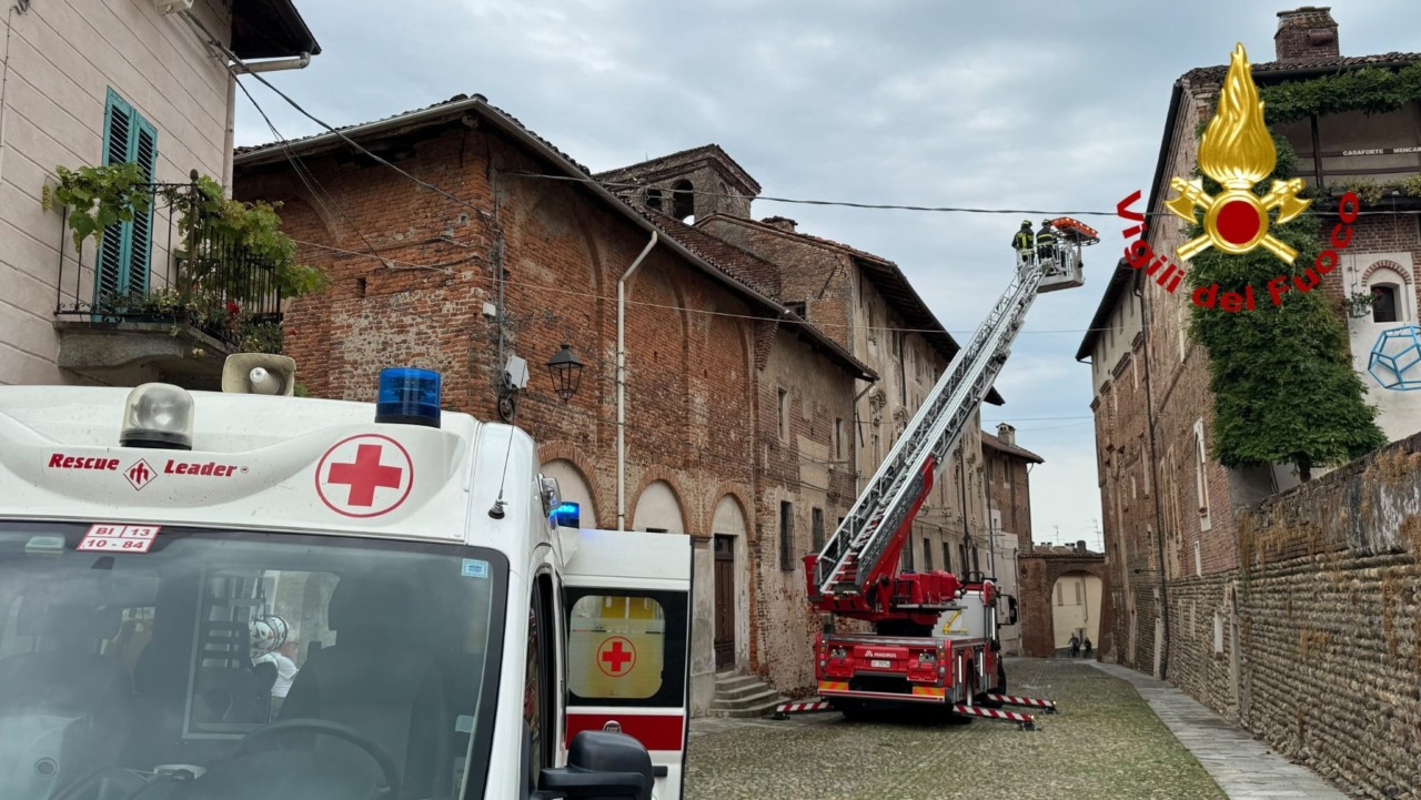 Intervento dei Vigili del Fuoco per soccorrere una persona a Buronzo