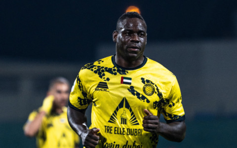 La Pro Vercelli affronta l’Al-Ittifaq di Mario Balotelli a Bruzolo
