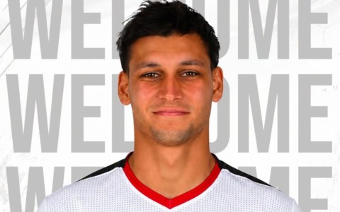 Pro Vercelli annuncia l’arrivo di Mattia Iori in attacco