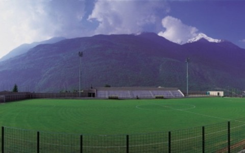 Pro Vercelli trionfa 9-0 contro il Saint Vincent-Châtillon nel ritiro valdostano