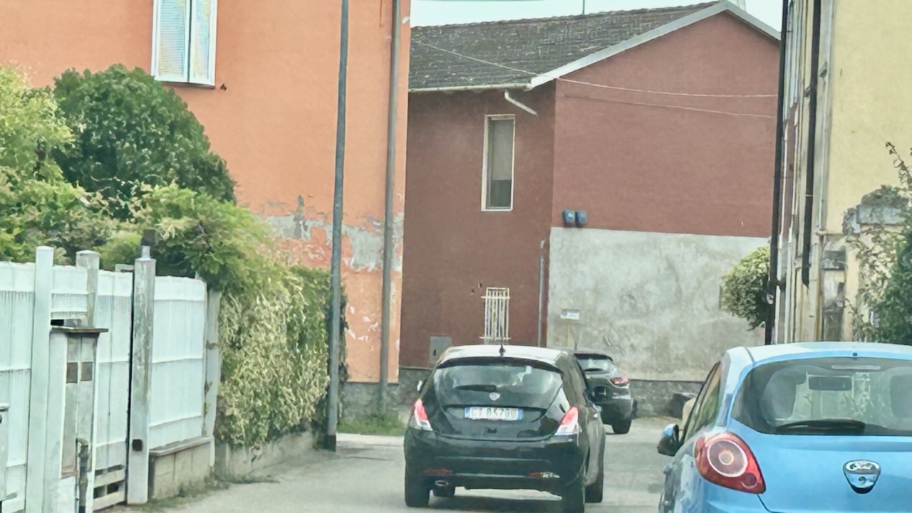 Via Nazario Sauro: una strada pericolosa e trafficata